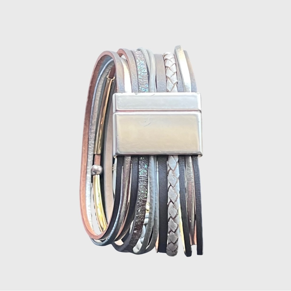 Elegant Multi-Layered Bracelet with Gold and Silver Accents - Picture 4 of 6